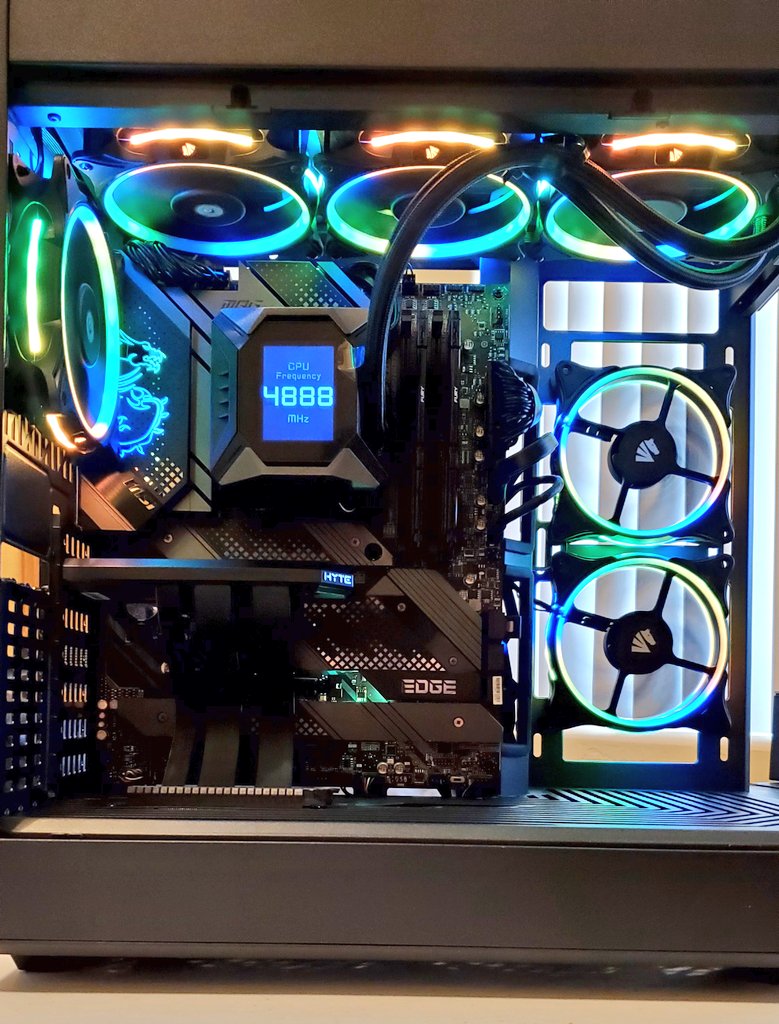 Cory7325's tweet photo. #NeweggBuilds https://t.co/8j3NiVQxA8