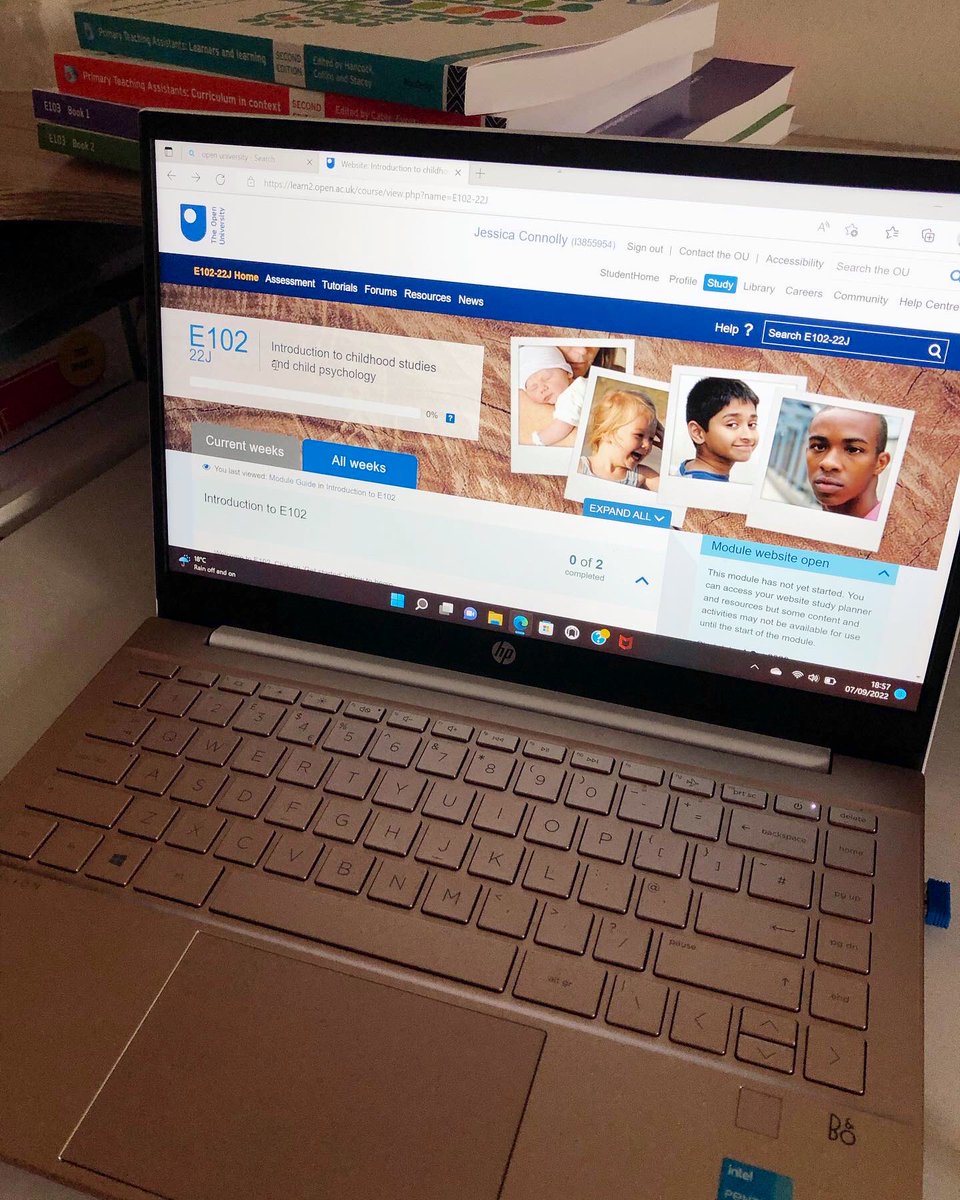 missctobeOU's tweet photo. My module websites have opened and I am officially an @OU_EdPrimary Education Studies student with @OpenUniversity ! Good luck everyone with their studies! #theou #theopenuniversity #e103 #e102 #maturestudent https://t.co/85ZWfAbble