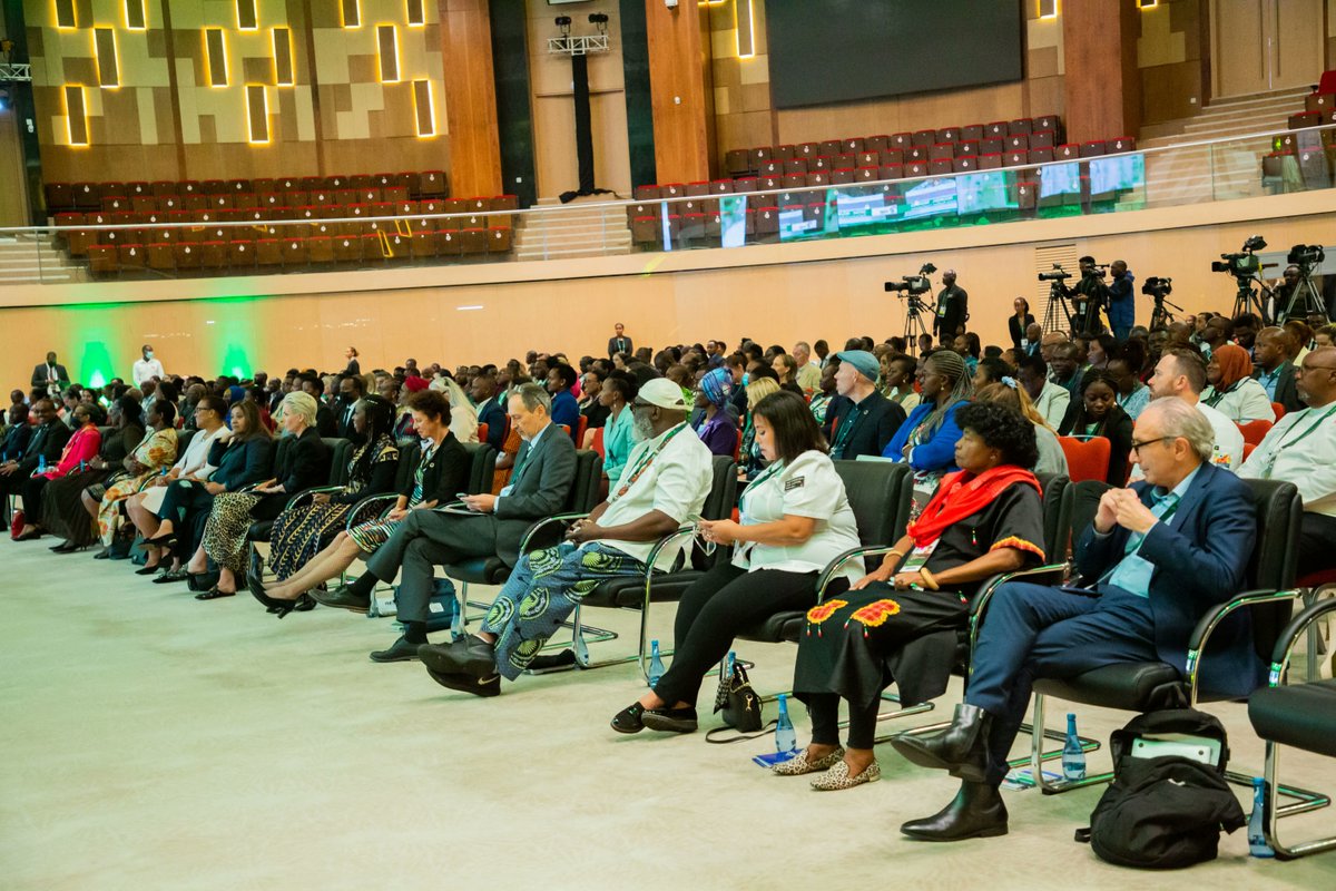 While we wait for Day 3 of #AGRF2022 to kick off, now is a great time to look back at some of yesterday’s photos 👇

Explore today’s program: on.cgiar.org/3IaEDH2 

#OneCGIAR