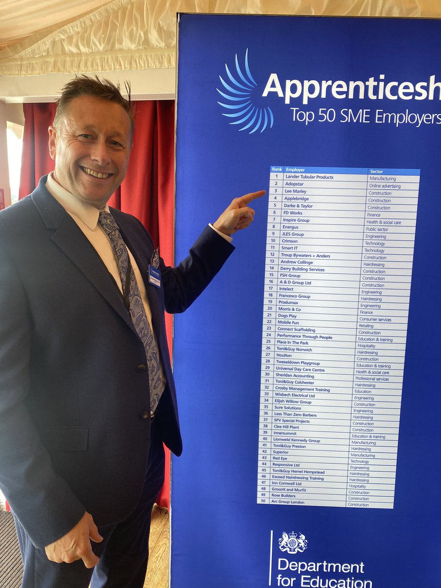 It was great to attend the National apprenticeship SME Top 50 best employer list yesterday. The Awards lunch was at the House of Lords. <a href="/LeeMarleyLMB/">Lee Marley</a> ranked 3rd &amp; highest construction based employer! #Apprenticeship #investinthefuture