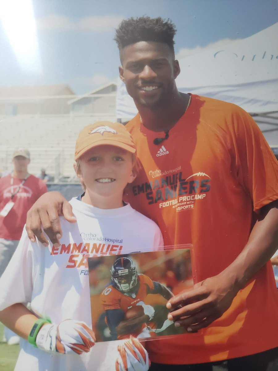 wtfm4's tweet photo. Your energy gave him love of football and your forever fan @ESanders_10 . Thanks to you and your fam,wish you all the best. @Jobow09 @FangageInc https://t.co/5X32vXzsZv