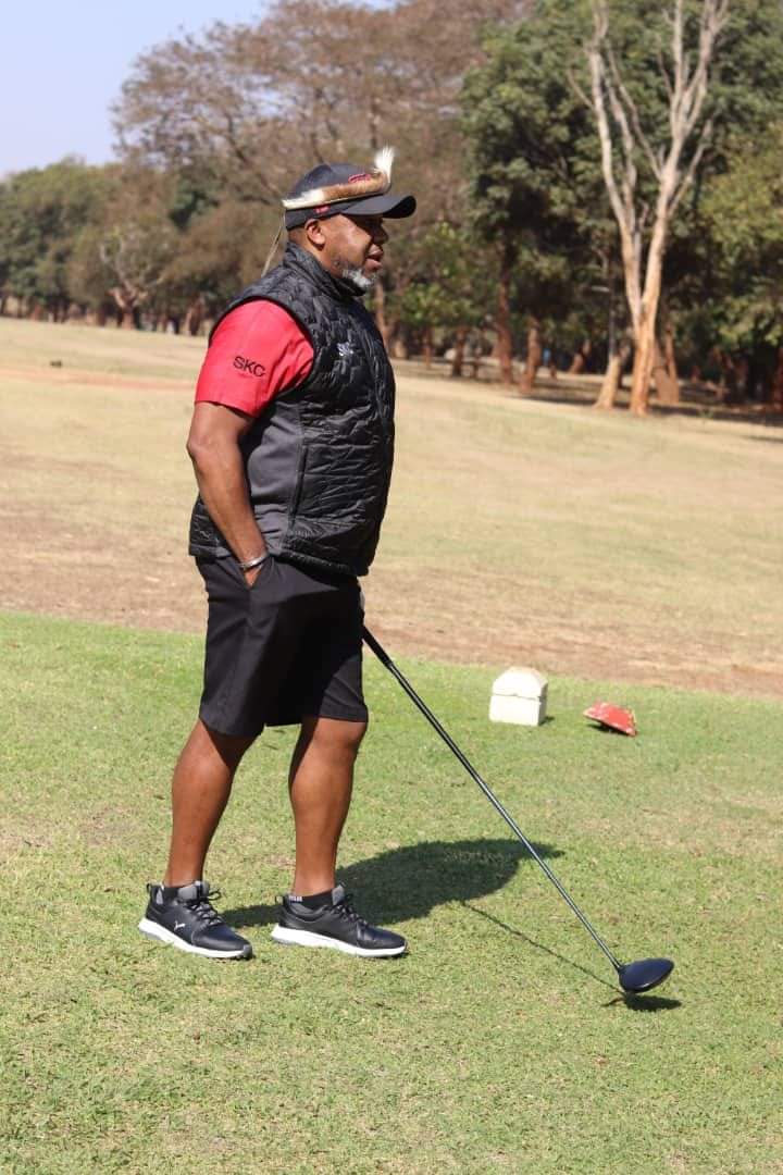 christkachiguma's tweet photo. ...eeetu,, the other day with the Rt Hon Dr Saulos Klaus Chilima during the Umhlangano fundraising golf tournament 2022..⛳🏌️
#golfisourgame
#weplaygolf https://t.co/2X4qet7asK