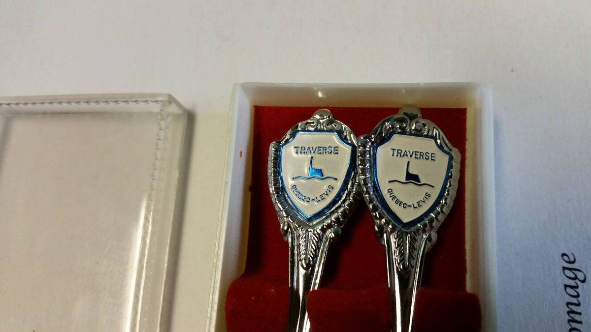 Sagefromage's tweet image. Traverse Québec-Levis Collectible Novelty Miniature Cutlery Set tuppu.net/9c98df6 #Etsy #sagefromage #NoveltyItem