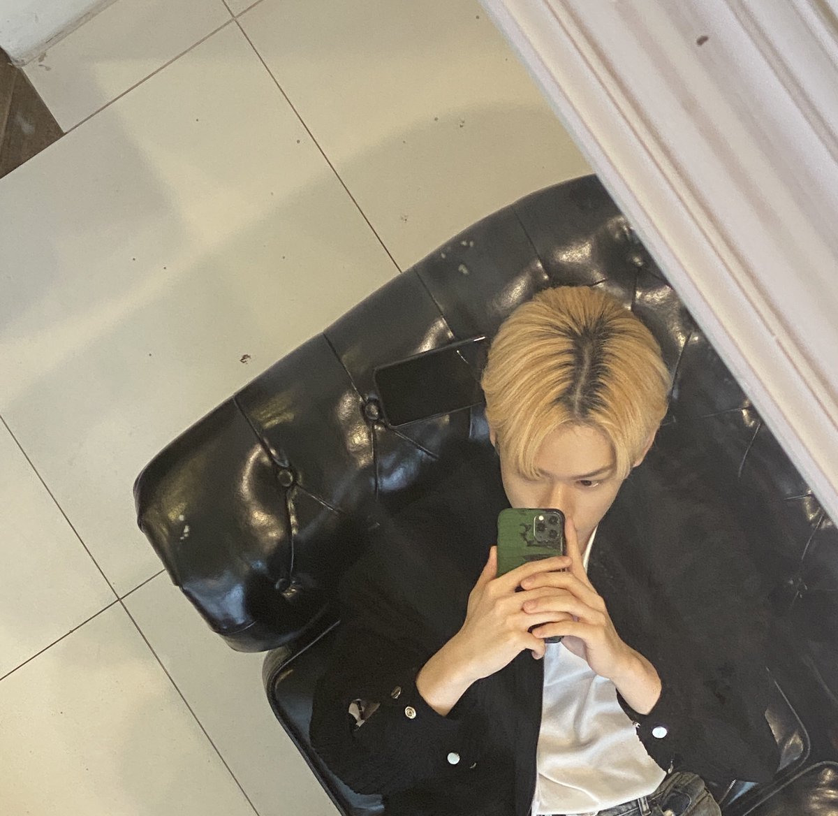 O2zstudio's tweet photo. 🐶🪐

#스티브 #STEVE https://t.co/XXKWO5nbLj