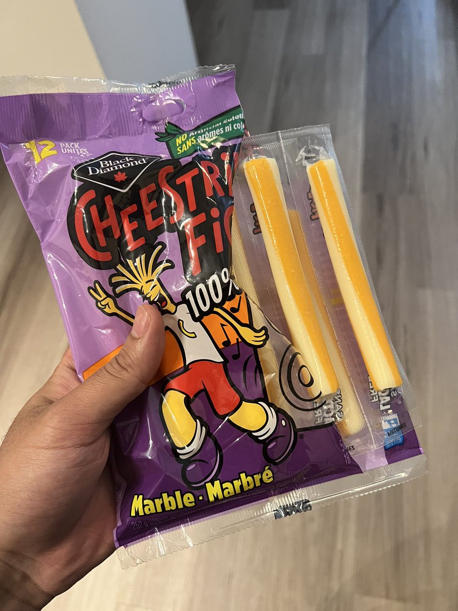 parth_vader5's tweet photo. Buying a pack of these rly just fixed my mental health #cheesestrings https://t.co/aQJIAsxcXF
