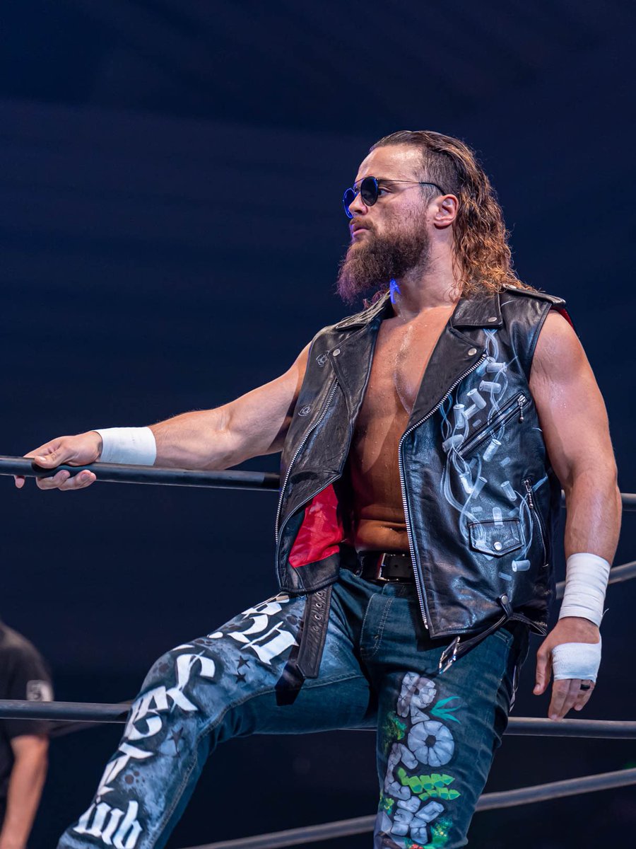 Look at all those pretty titles on the line. I could of had one of those to call my own but @CarmCambridge just wouldn’t go away. One last dance between the two of us, darlin. Something slow and sad because this will be the last time you’ll ever step in a <a href="/MWCWEfed/">MWCW</a> ring.