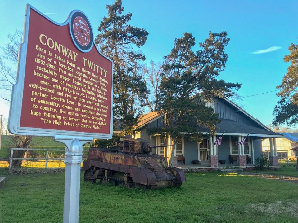 VisitClarksdale's tweet photo. #FriarsPoint is a little town just outside of #Clarksdale, and this famous river port is the one and only old river town left in #Mississippi. It also hosts the North Delta Museum, offering all the fun of going through Grandmaβs attic!
Call ahead before you visit (662) 902-7642 https://t.co/c0ZNqNR0xH