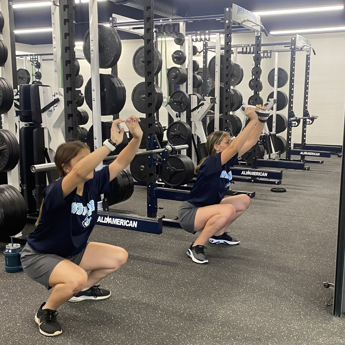 TheCoachColwell's tweet photo. September Goal: be better movers. ✅ 
💪🏼 Modified variations of squat
🔑 Shin angle importance 
💡Max speed partner tag sprints 
🚧 Shoulder and core stability 
#FuelThePack #WolfpackMentality  
❤️ We love our indoor! https://t.co/1D38dgegMX