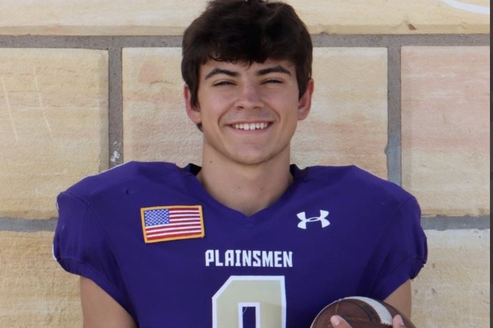 6starfootballKS's tweet photo. KS PROSPECT SPOTLIGHT I Early Season Impact makers to know on Defense

💥🏈A look at some of the top defensive standouts in 2022
@DaboeKameron @DohmSpencer @TagGroh @MidgettLandin @TreyRidley1 @Will_Schmidt_ @SeanSwearingen4

✍️➡️STORY https://t.co/NtqzkpiFhz https://t.co/2Vmgh7rtaX