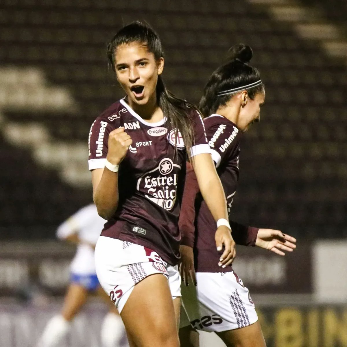 guerreirasgrena's tweet photo. que chega a 9 pontos e ocupa a terceira colocação.
As Guerreiras voltam a campo na quinta-feira (15), para enfrentar o São Paulo, novamente na Fonte Luminosa, às 21h30min.
📸: Tiago Pavini/Ferroviária SAF
#PaulistaFeminino #AFExSJFC https://t.co/Oum7qtQu1D