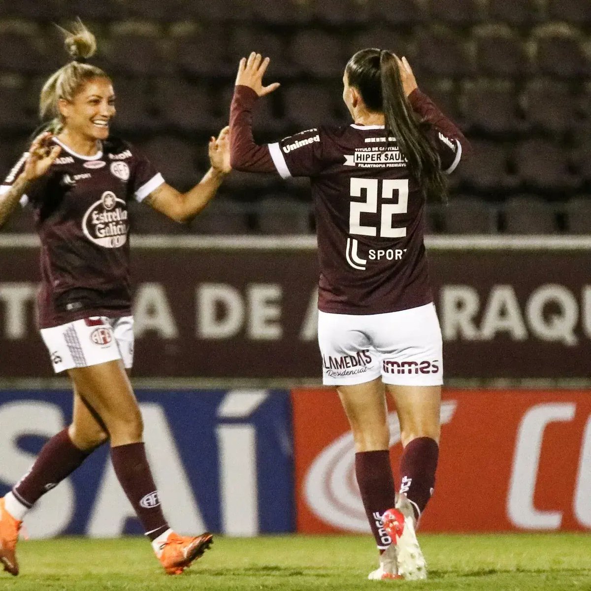 guerreirasgrena's tweet photo. que chega a 9 pontos e ocupa a terceira colocação.
As Guerreiras voltam a campo na quinta-feira (15), para enfrentar o São Paulo, novamente na Fonte Luminosa, às 21h30min.
📸: Tiago Pavini/Ferroviária SAF
#PaulistaFeminino #AFExSJFC https://t.co/Oum7qtQu1D