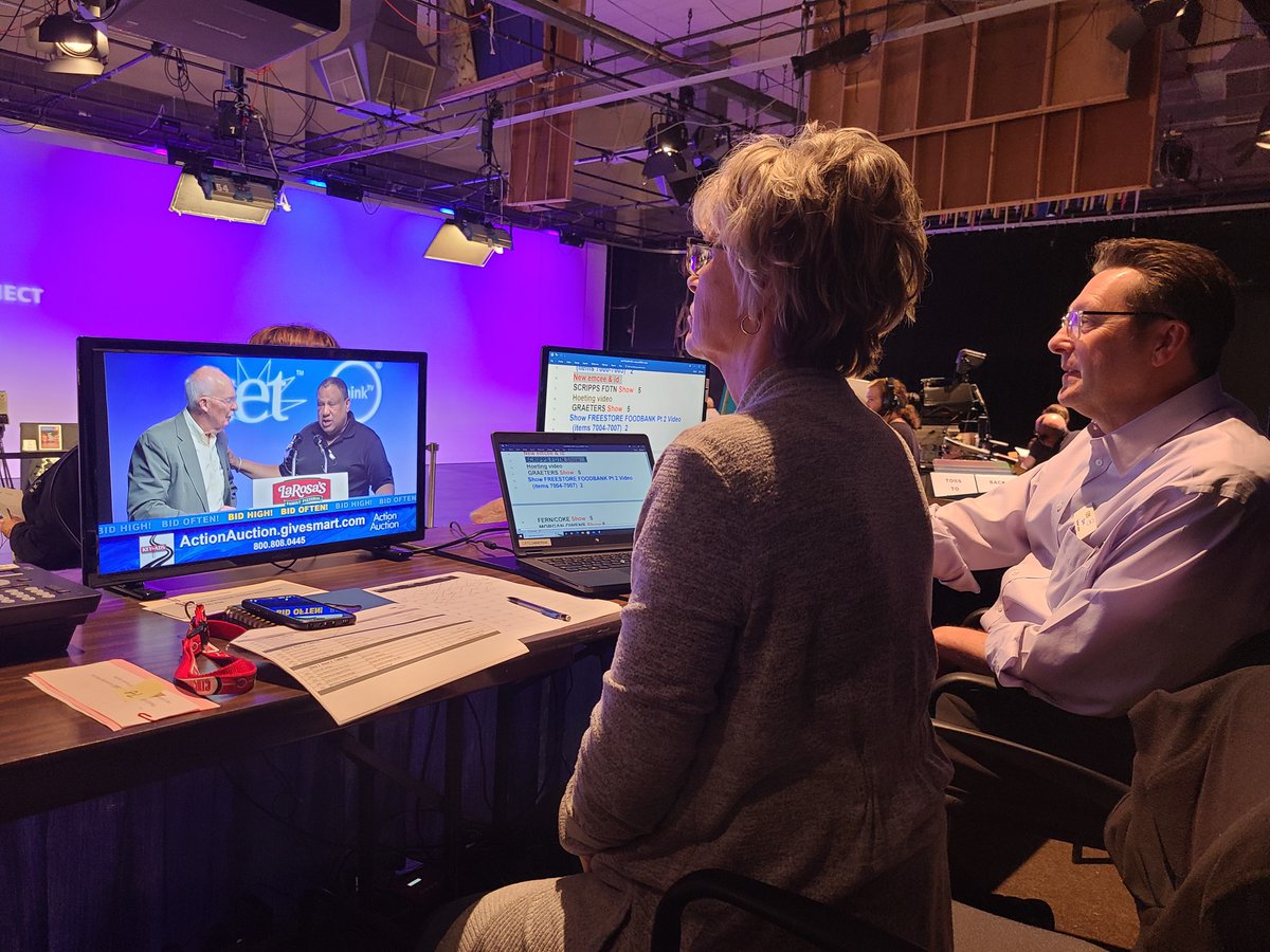 cetconnect's tweet photo. These two are truly staples of the Action Auction! We appreciate all of your amazing years of volunteerism. Thank you! #CETTTVAuction #ActionAuction https://t.co/4BSnakDuy4