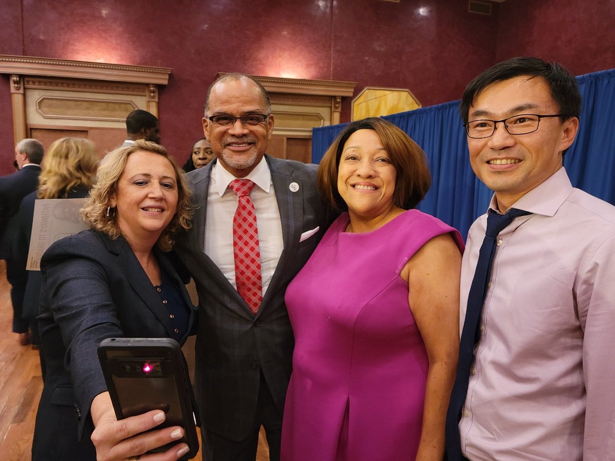 Denise Harper-Richar (@denisehrichards) on Twitter photo We are looking forward to a great school year. Thank you <a href="/DOEChancellor/">Chancellor Melissa Aviles-Ramos</a> for your leadership. We are looking forward to a great school year. Thank you <a href="/DOEChancellor/">Chancellor Melissa Aviles-Ramos</a> for your leadership.