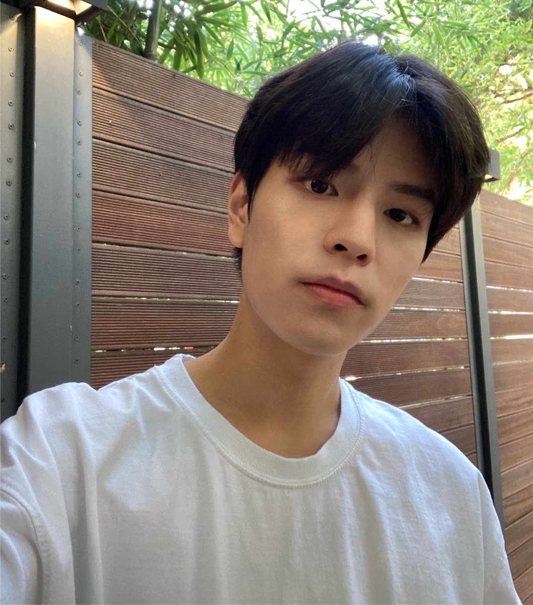땨 ✩ tweet media