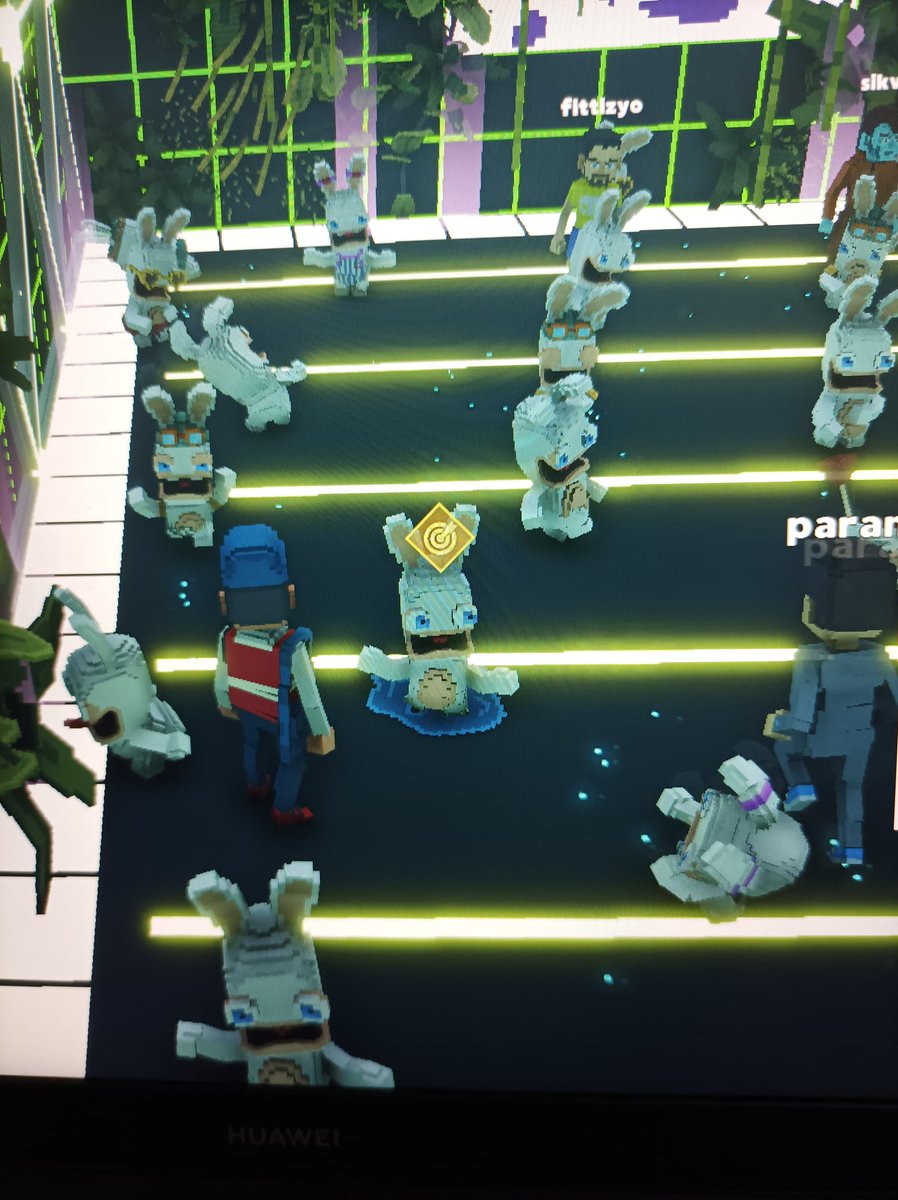 Amanalone19's tweet photo. @TheSandboxGame @RabbidsOfficial I just participated in the #SandboxAlphaS3Giveaway for a chance to win 500 SAND! Found the Disco Rabbid, check out my screenshot below!
👇 https://t.co/UlCFTRKREg