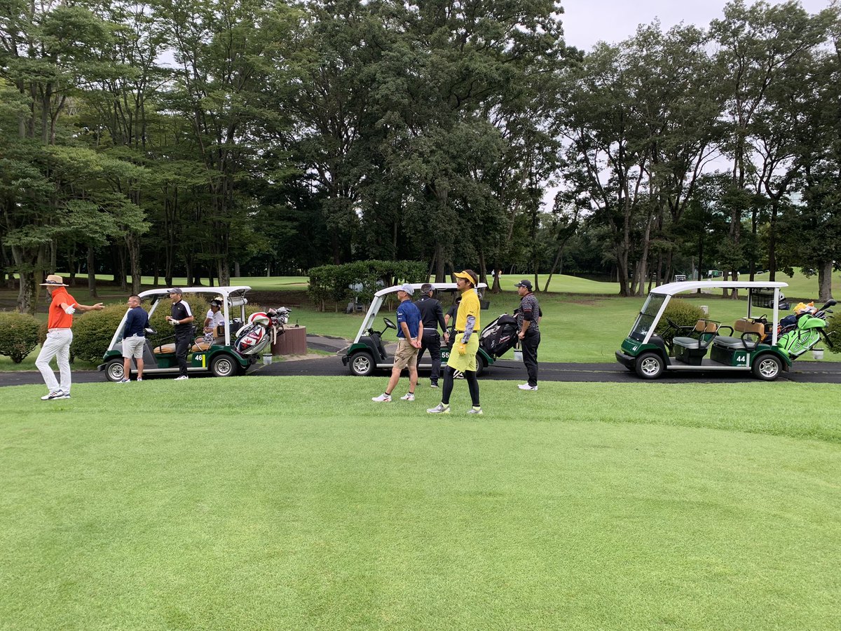 昨日は1人でコースに回る夢を見た