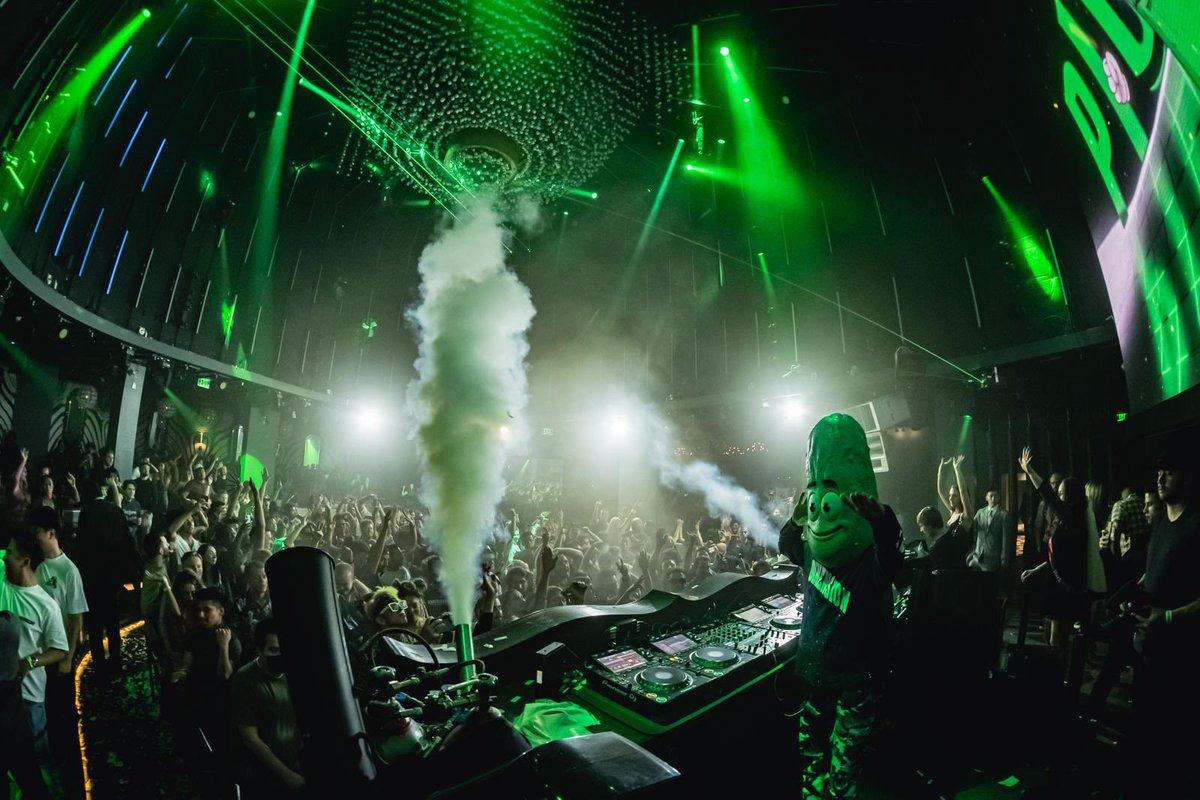 THE DILL GANG IS SO HOT RN