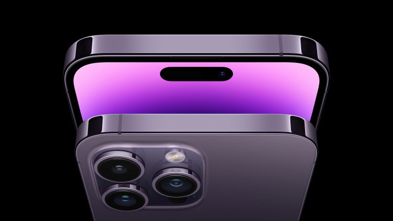 MacRumors's tweet photo. iPhone 14 Features a Mac-Like Startup Sound While Turning On https://t.co/1wSJ8oUHvY by @rsgnl https://t.co/fDaQ6oAaZE