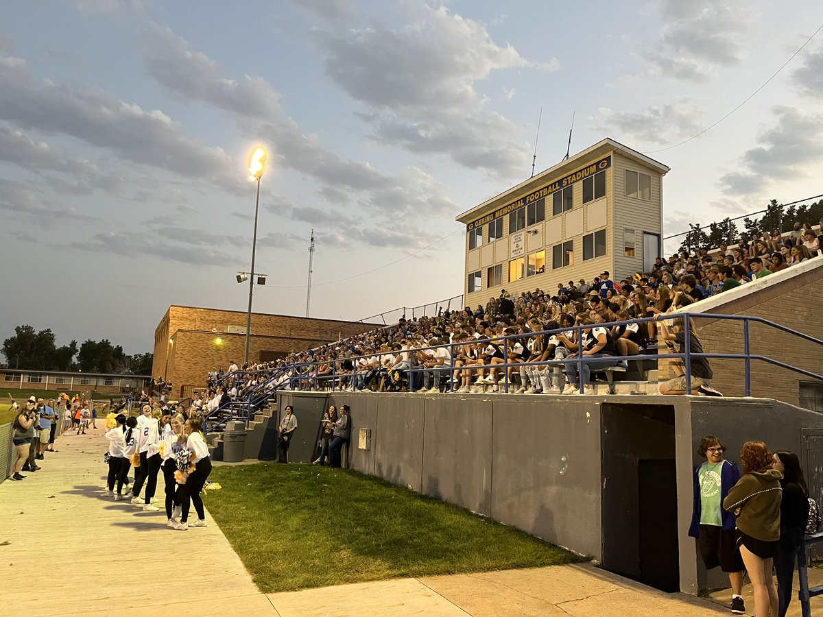 Spending the night <a href="/GeringBulldogs/">Gering Bulldogs</a> pep rally. Awesome group of kids!!