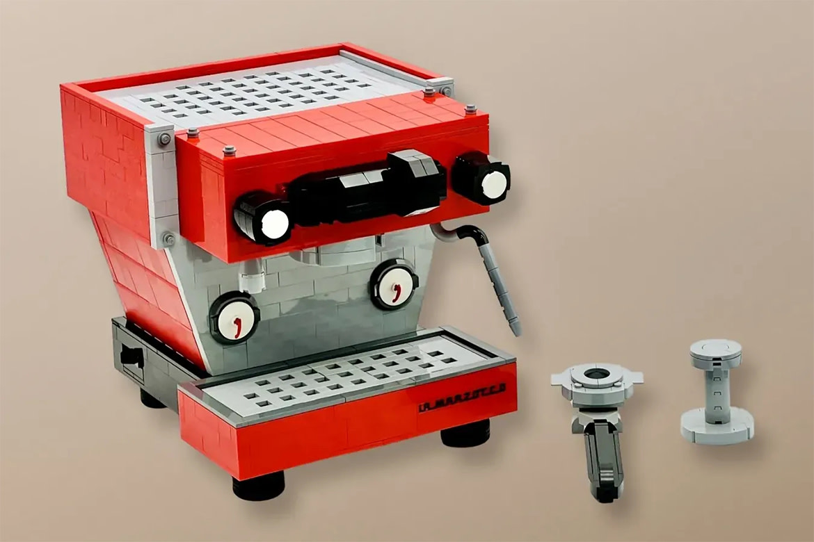 sprudge's tweet photo. A 1,500 piece Lego La Marzocco Linea Mini to bring all our espresso dreams to life. https://t.co/rbvYMuhocK https://t.co/SYagqut5TY