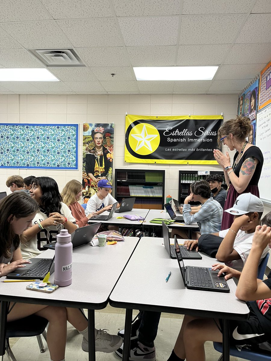 Alicia Fischer (@aliciafisch) on Twitter photo 🤩So much learning happening today at West! Collaboration,
engagement and essential elements of personalized learning on display⭐️🖤💛! #eccsleadstheway
#weststars <a href="/ISD112/">E Carver Co Schools</a> 🤩So much learning happening today at West! Collaboration,
engagement and essential elements of personalized learning on display⭐️🖤💛! #eccsleadstheway
#weststars <a href="/ISD112/">E Carver Co Schools</a>