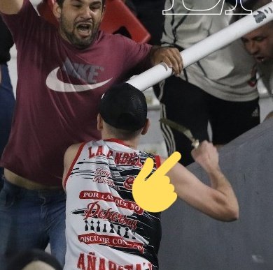 PelotaalpisoPy's tweet photo. Pero vos no podes meter tu tereré https://t.co/ZmBJkPZJr1