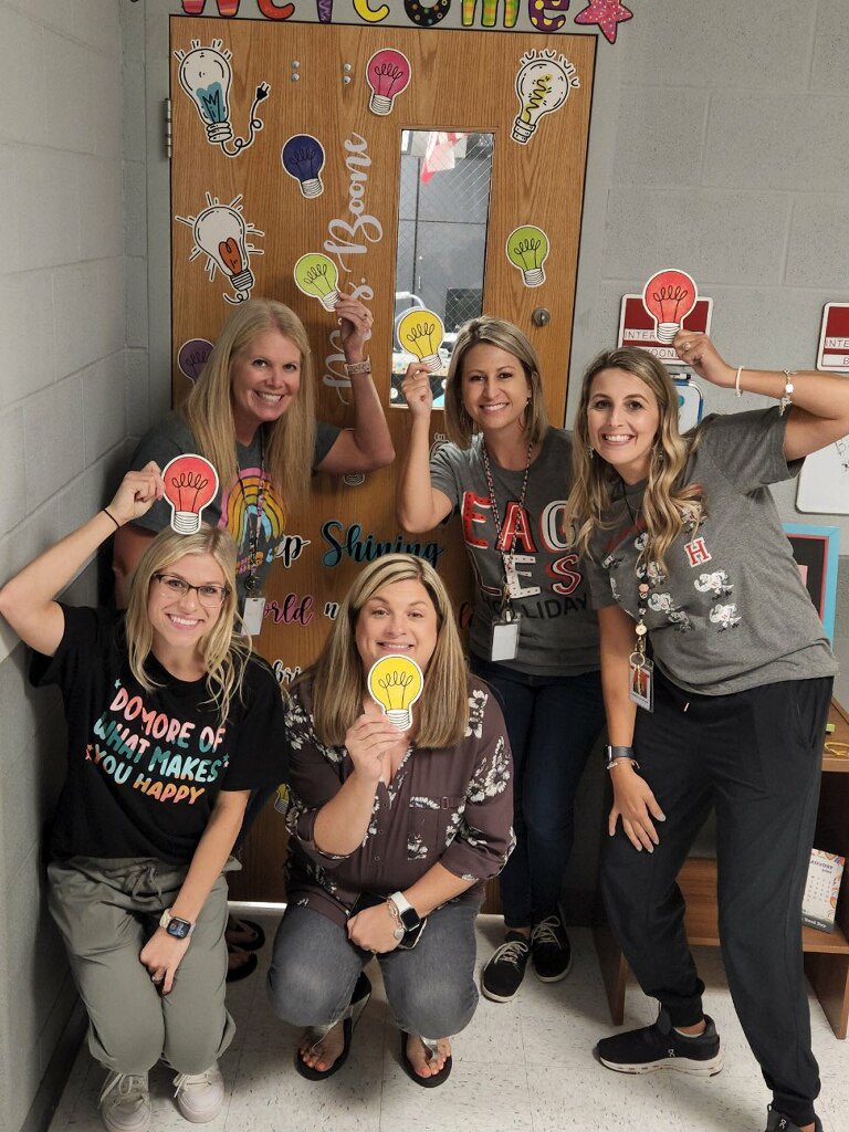 Team #Letsglogirls. Enjoying the fun collaborating with these amazing teachers in the <a href="/Goosechase/">Goosechase</a> ❤️ <a href="/EaglesatHES/">Holliday Elementary</a> #glogetters <a href="/TeachBoone/">Michelle Boone</a> <a href="/MrsMAllen3rd/">Mrs. Allen</a> <a href="/MathisHolliday/">Sami Mathis</a> <a href="/Strange1stGrade/">Melanie Strange</a>