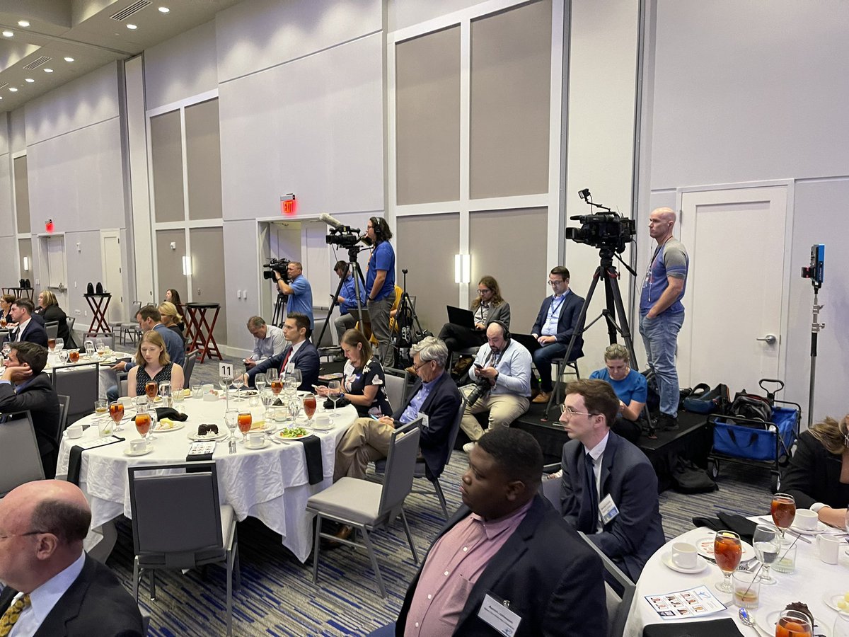KansasChamber's tweet photo. At the 2022 general election edition of Candidate Conversations, attendees and the Chamber’s media guests hear from statewide candidates sharing their positions on issues that matter to #KSBusinessLeaders.
#KSJobCreators #KSBizCares #KansasElection #GeneralElection https://t.co/5jHFcPiGie