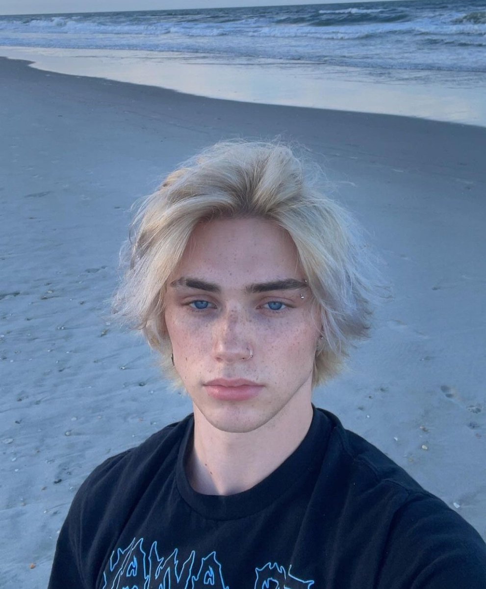 EvilGustabo's tweet photo. . ˚ ⚘ [𝕲𝖚𝖘𝖙𝖆𝖇𝖔 𝕲𝖆𝖗𝖈𝖎́𝖆 ] 
╚═════════════╝

❛ ₊˚✩彡 [ 𝙲𝙾𝙵𝙵𝙴𝙴 𝙻𝙾𝚅𝙴𝚁 ]
    ❛ ₊˚✩彡❝﹙🍃﹚:; [ Gay ]

       •ੈ۪۫✦•·····҂──━━

☁︎୭ˎˊ˗ [ CatLover ]
☁︎୭ˎˊ˗ [ 𝐓𝐡𝐞 𝐰𝐨𝐫𝐥𝐝 𝐬𝐞𝐞𝐦𝐞𝐝 𝐭𝐨 𝐛𝐮𝐫𝐧 ]
☁︎୭ˎˊ˗ [ 25 ] https://t.co/sFwUIkHD7W