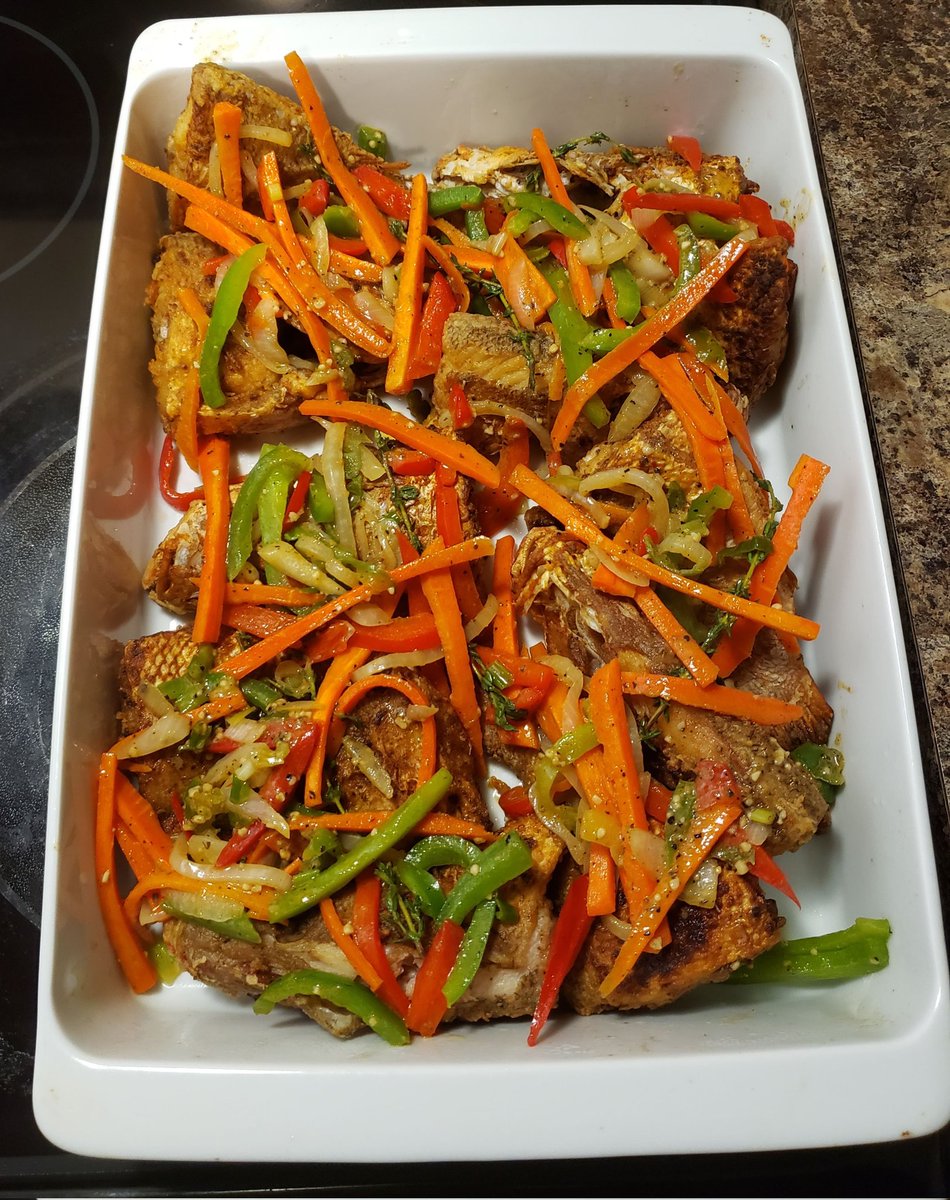 LeSherKitchen's tweet photo. Escovitch Fish ๐จ๐ฟโ๐ณ๐ฏ๐ฒ๐๐ฅ
#fishmeal #fish #redsnapper #healtheating #vegan #jamaicancooking #soupsop #natural #healthyrecipes #healthy #healthyeating #healthyfood #toronto #LeSherKitchen #caribbean #healthylifestyle #jamaica #veganeats #amazingfood #veganlife #cateringservic https://t.co/wz34XY7yoL