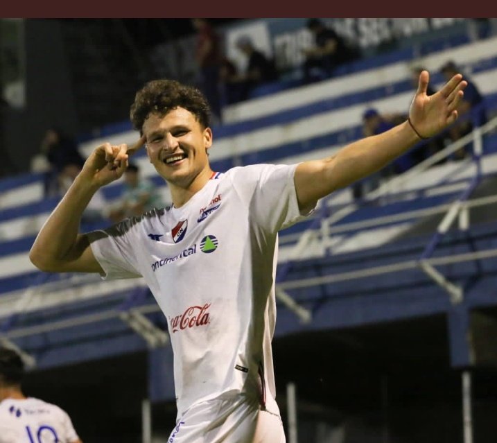 laacademia1904's tweet photo. En la Copa Paraguay , ya estamos en 4tos! Gran partido del trico, con doblete del Facu Bruera y uno de Danilo Santacruz para pasar a la siguiente fase! Se viene el duro tacuary por los 4tos!
 Vamos Trico , paso a paso! 🔴⚪🔵 #CopaPy #VamosNacionalQuerido https://t.co/NDxvVi25Pj
