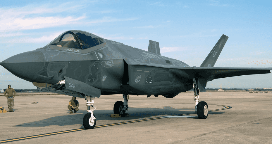 InsightGL's tweet photo. -#USA DoD halts accepting new #F35
-Reason: An alloy in magnets used in F-35 turbomachine pumps was produced in #China &amp; violates DFARS
-#IndianAirForce, #ISRO, #DRDO, HAL also must check if #Chinese components are filtering into #Indian system
-Vikram Lunar crash rings a bell❓ https://t.co/C8PlpcV7jB