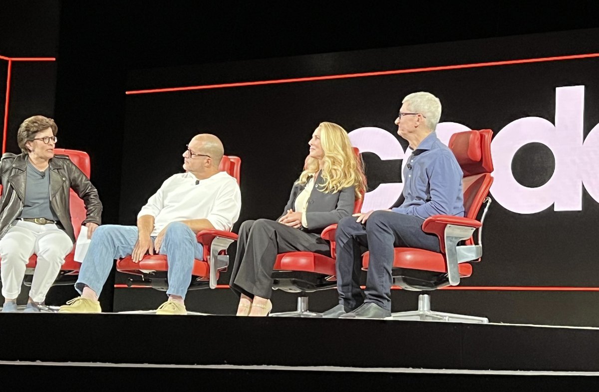 Bill_Gross's tweet image. "Steve Jobs today would be very sad about the divisiveness in America. He loved our country, the personal freedoms and the opportunities it offers. He always strived to give something back to the human experience.."
Laurene Powell Jobs @ #Code2022 on how Steve would feel today