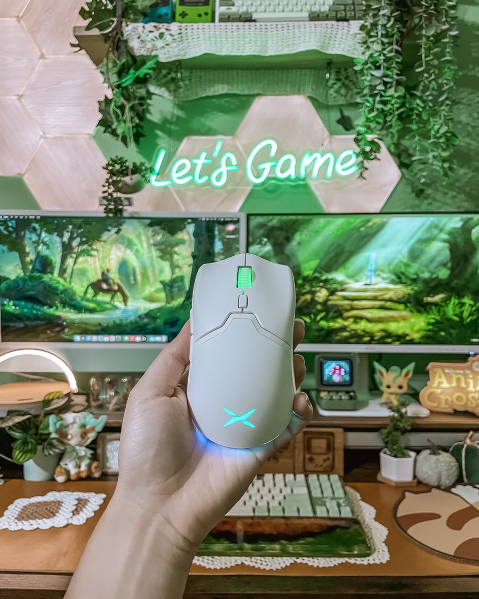 DELUX_Tech's tweet photo. π· by @kayleens_coffee , thanks for your works!β€
The green setting perfectly complements our white mouse. Let #M800Pro light up your life.
πhttps://t.co/R3VbYSTdYW π 20% off exclusive discount code for you.
#DELUX #gamingmouse #setup #mouse #game #g #gameroom #m800pro https://t.co/d9Ga6g64Vc