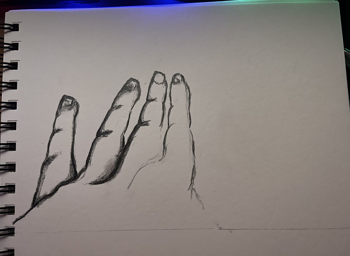 Aspiringnothin9's tweet photo. #DylanArt free hand just looking at my own to draw this, we cooking out here fr 🧑🍳🔥 https://t.co/Z5zPXaQN65
