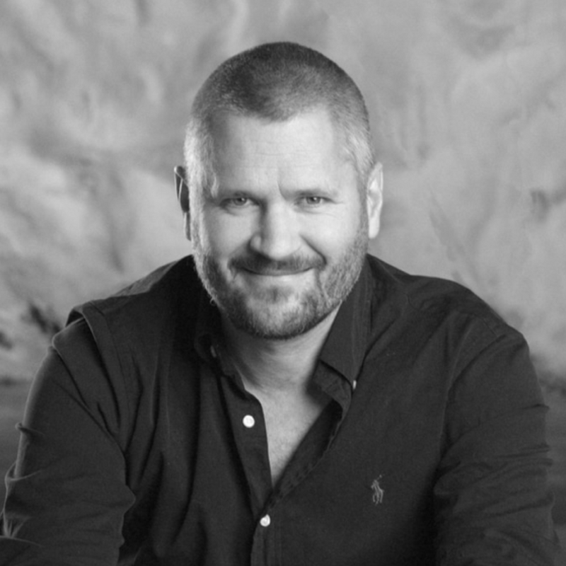 Erfolgsfaktor Mensch - Unternehmenstransformation mit Operational Excellence. Klassische Unternehmensführung ist nicht mehr zeitgemäß. Expertentalk und -diskussion mit Lean Philosophie Experte Niklas Modig. 28.09.22 - 16:00 online - Anmeldung: eveeno.com/niklas-modig