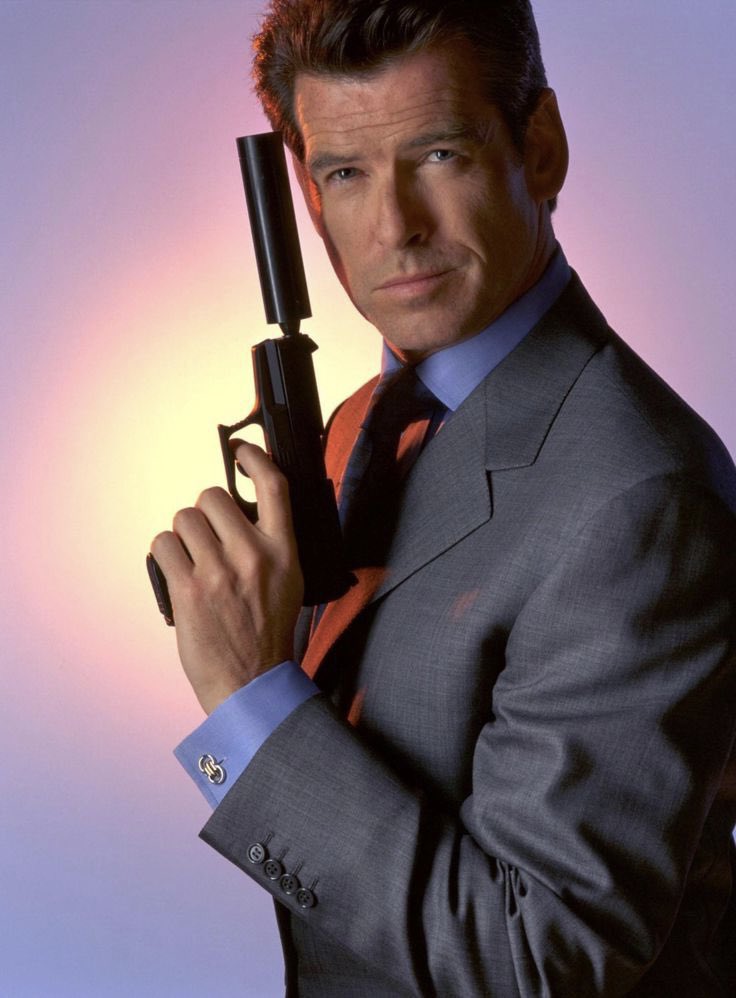 TwinkSussed's tweet photo. If there’s one thing the #BlackAdam movie is gonna do — its to ONLY show Doctor Fate without his helmet because they casted Pierce Brosnan.

If that goddamn helmet wasn’t in the poster, I’d be convinced its an 007 movie… https://t.co/vmLz2VAg37