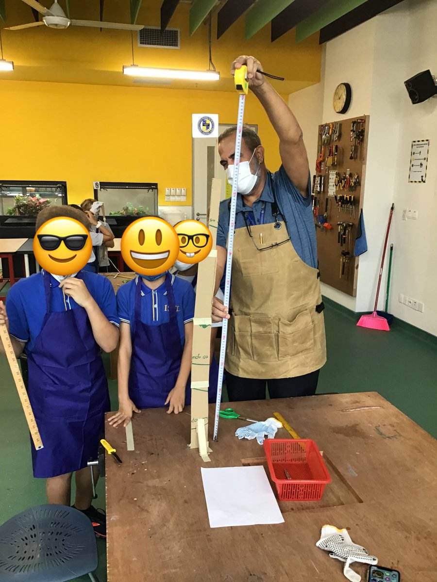 stevekatz's tweet photo. Lots of #fun and #learning in the #makerspace this week! #designthinking #ISKLproud https://t.co/oxqq2H4chP