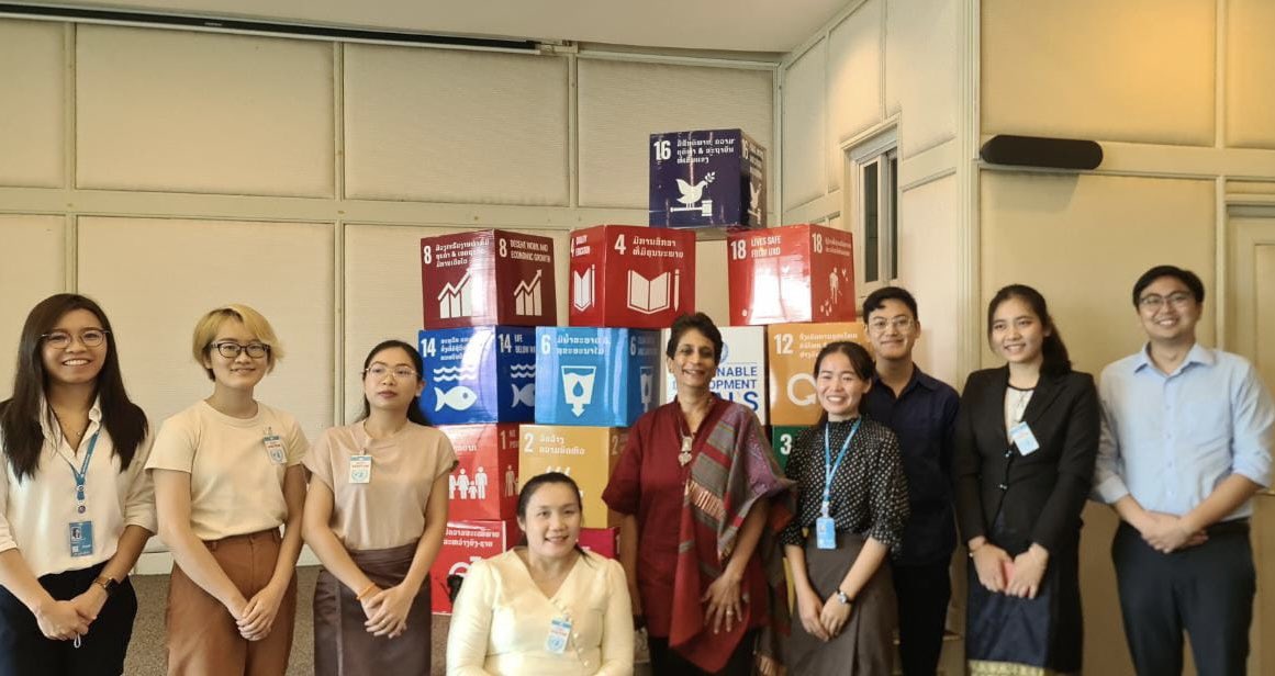 CatherinePhuong's tweet photo. Rich &amp; inspiring exchange btw @kanniwignaraja &amp; Lao #youth on #education #employment #entrepreneuship #inclusion &amp; their role as agents of change - watch the space, nat #HumanDevelopment report on #youth coming soon https://t.co/da0GhloPTv
