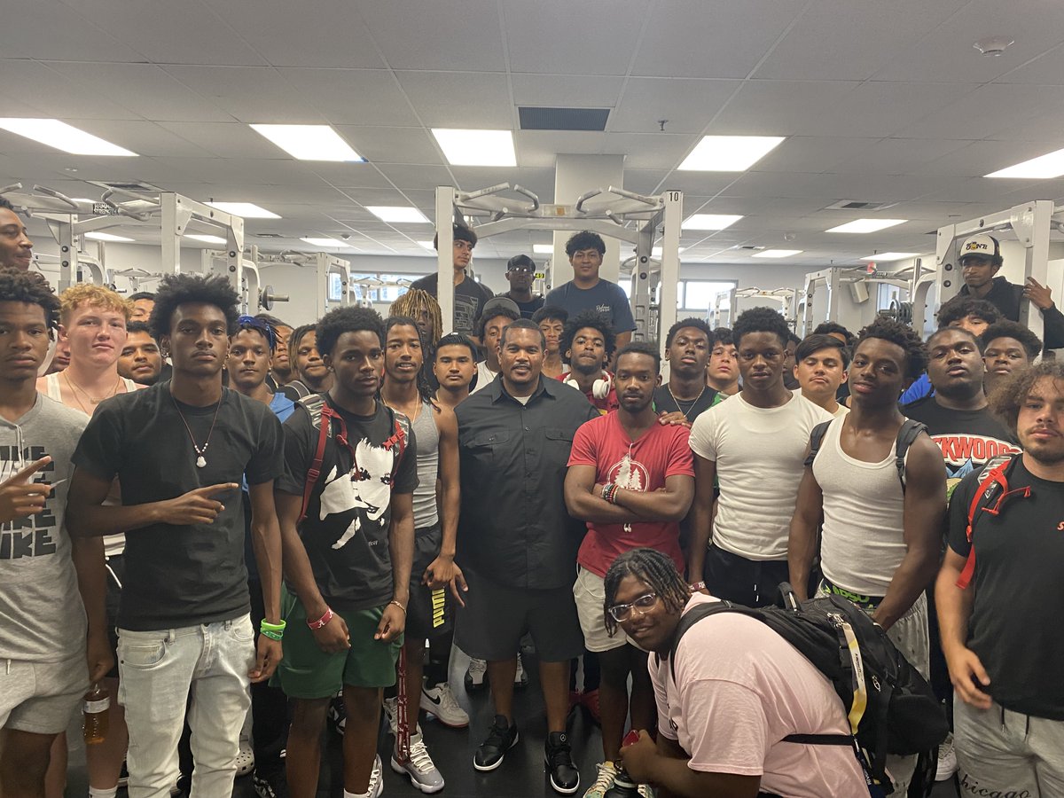 Rancho Verde Football tweet media
