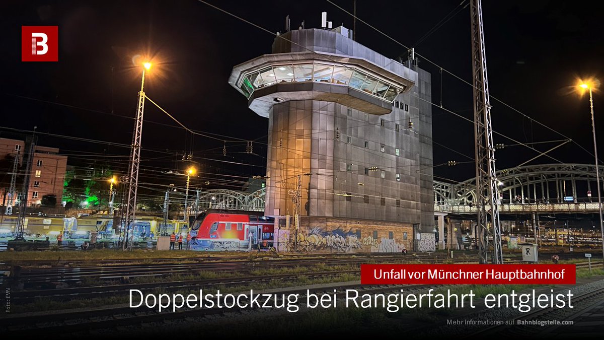 Bahnblogstelle's tweet photo. Mehr dazu hier:
https://t.co/Lp2iUuzd3n

#Bahnunfall #Rangierunfall #Unfall #Entgleisung #entgleist #München #Hauptbahnhof #Doppelstockzug #Triebzug #DBRegio #Regionalzug #DeutscheBahn #Bahn #Stellwerk @bpol_by https://t.co/YcHjiPnzqM