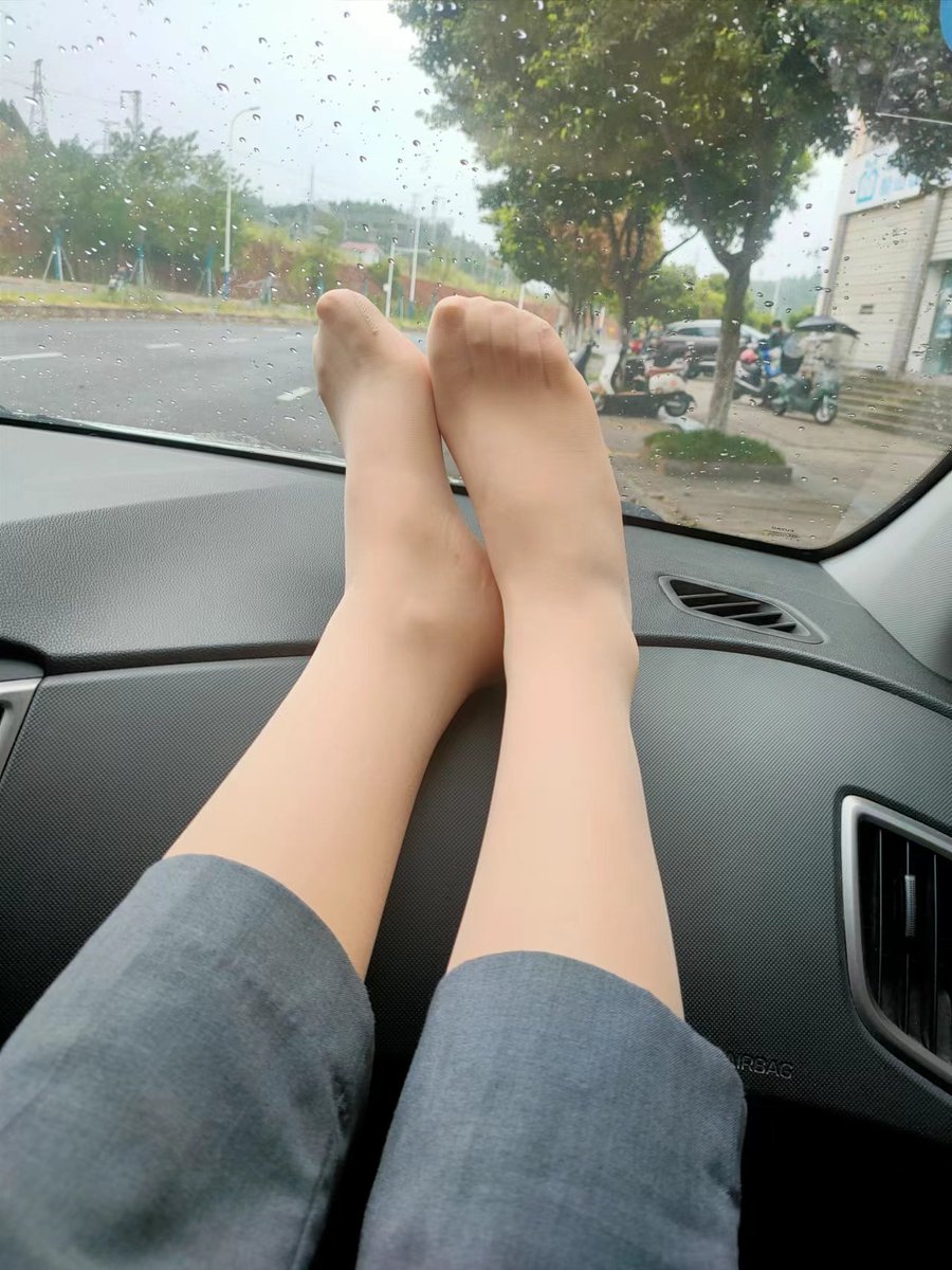 0825xiaoge's tweet photo. @tbzt3623
@ml00237
@91porm
@Nicnicme https://t.co/42z4ym14rr