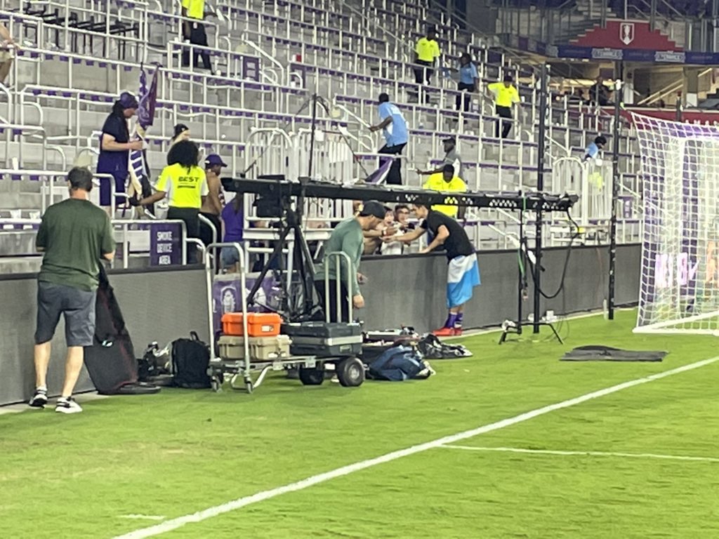 AdamShadoff's tweet photo. Rodrigo Schlegel just gave some fans his shorts. Seriously. I’ve never seen that before.
#DaleMiAmor 
@OrlandoCitySC 
#USOC22 https://t.co/XafEYm3ix2