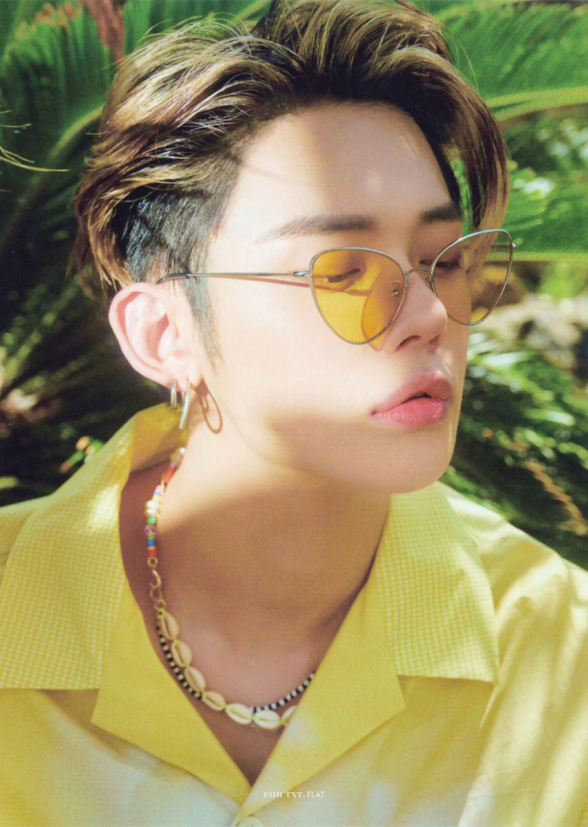 flat_913's tweet photo. (SCAN) Season of TXT 미드썸머 ORANGEADE
#연준 #YEONJUN https://t.co/b3vLEpythp