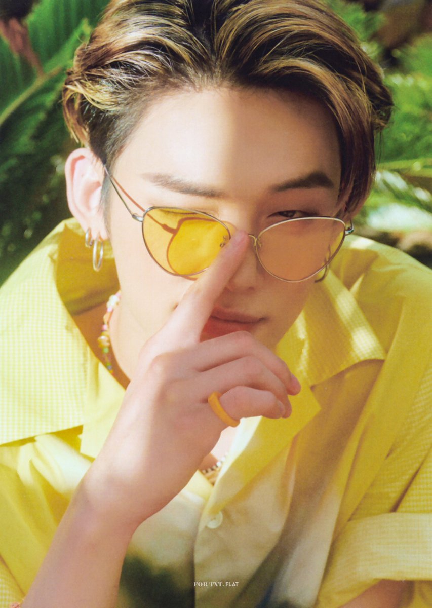 flat_913's tweet photo. (SCAN) Season of TXT 미드썸머 ORANGEADE
#연준 #YEONJUN https://t.co/b3vLEpythp