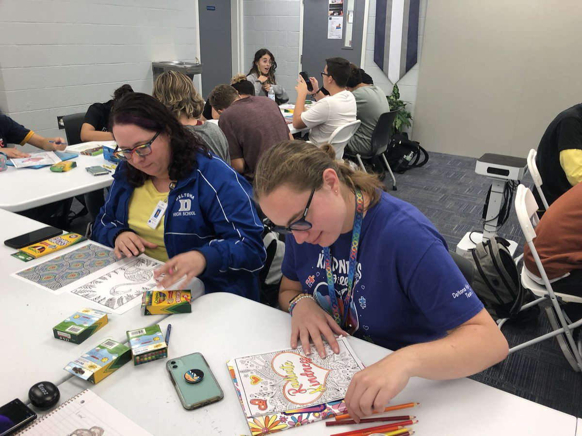 josephbrennan10's tweet photo. #PsiAlpha psychology honor society @DHSHappenings hosted a #relaxation #coloring activity after school today for faculty, staff, &amp; students. Thanks to Ms. Amy Wilder, @MsEdwardsDHS , @MsOrlando27, &amp; @SamanthaMcE for joining us! @MikeMicallef1 https://t.co/uJNGTqTcOV