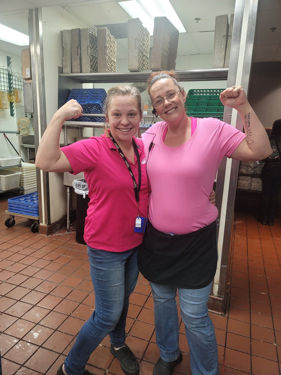 byefelicia929's tweet photo. Pink power for #BARBARITA here @chilis moore! We make pink look #moorebetter!!!!!! #Barbzday @EugeneFunnyMan @amanda3mckinney https://t.co/CVRQGF4eaW