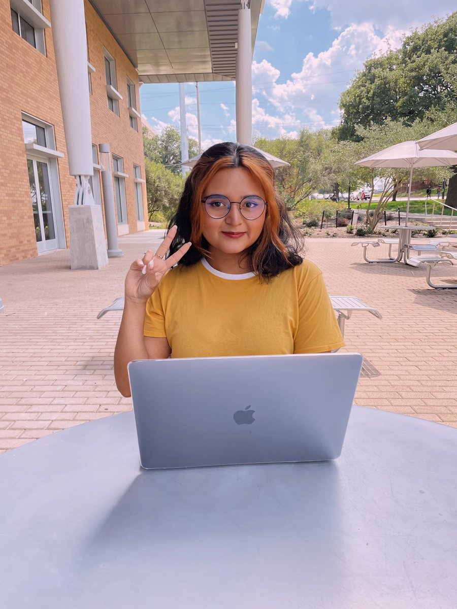 UNT_WIB's tweet photo. Our officers are ready to get back to business this Thursday for the first meeting 📚💚 Reminder: anyone can join!! #GMG https://t.co/oY1UdqlWjC