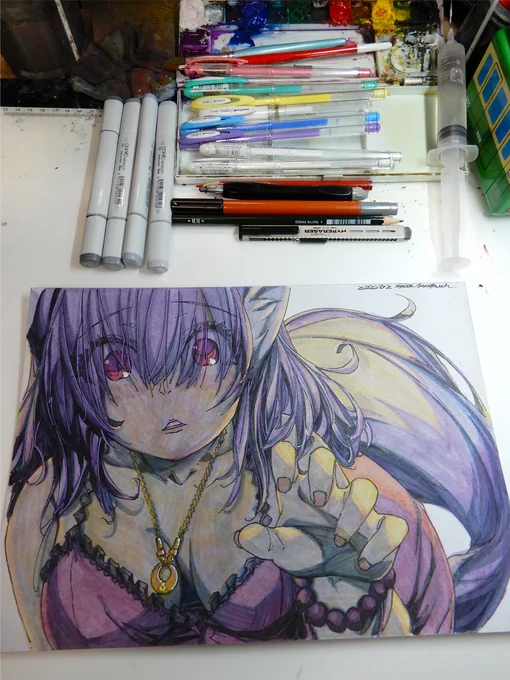 使用画材。髪の毛を描き込むためにボールペン全色使用。#絵描きさんの使っている画材が見たい 