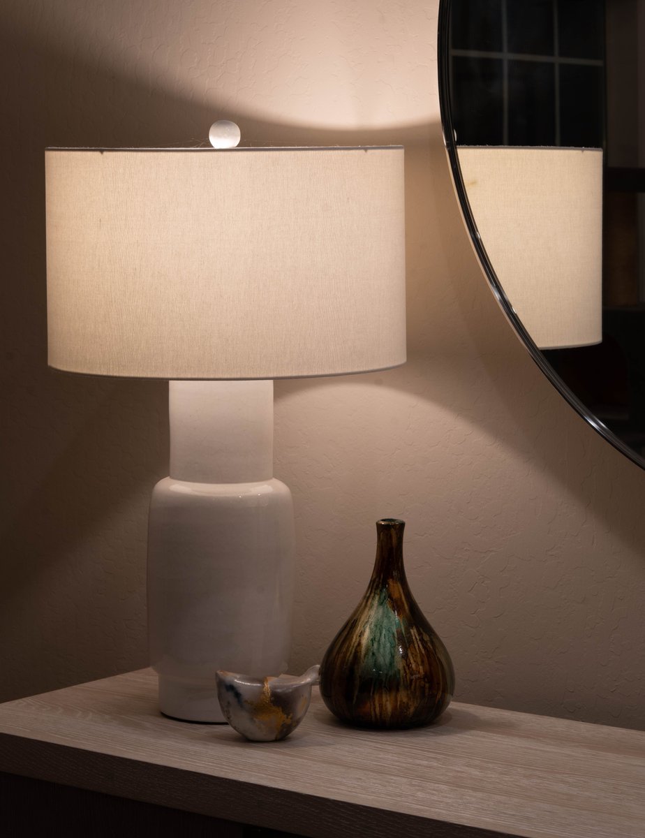 __BrettWilson__'s tweet photo. The school year started and we instituted a new “no devices” policy at home. I have to follow it too, something about being a “good example.”

I was so bored I made this still life but now kid is in bed so I can use Twitter! https://t.co/N9ILvTJzXH
